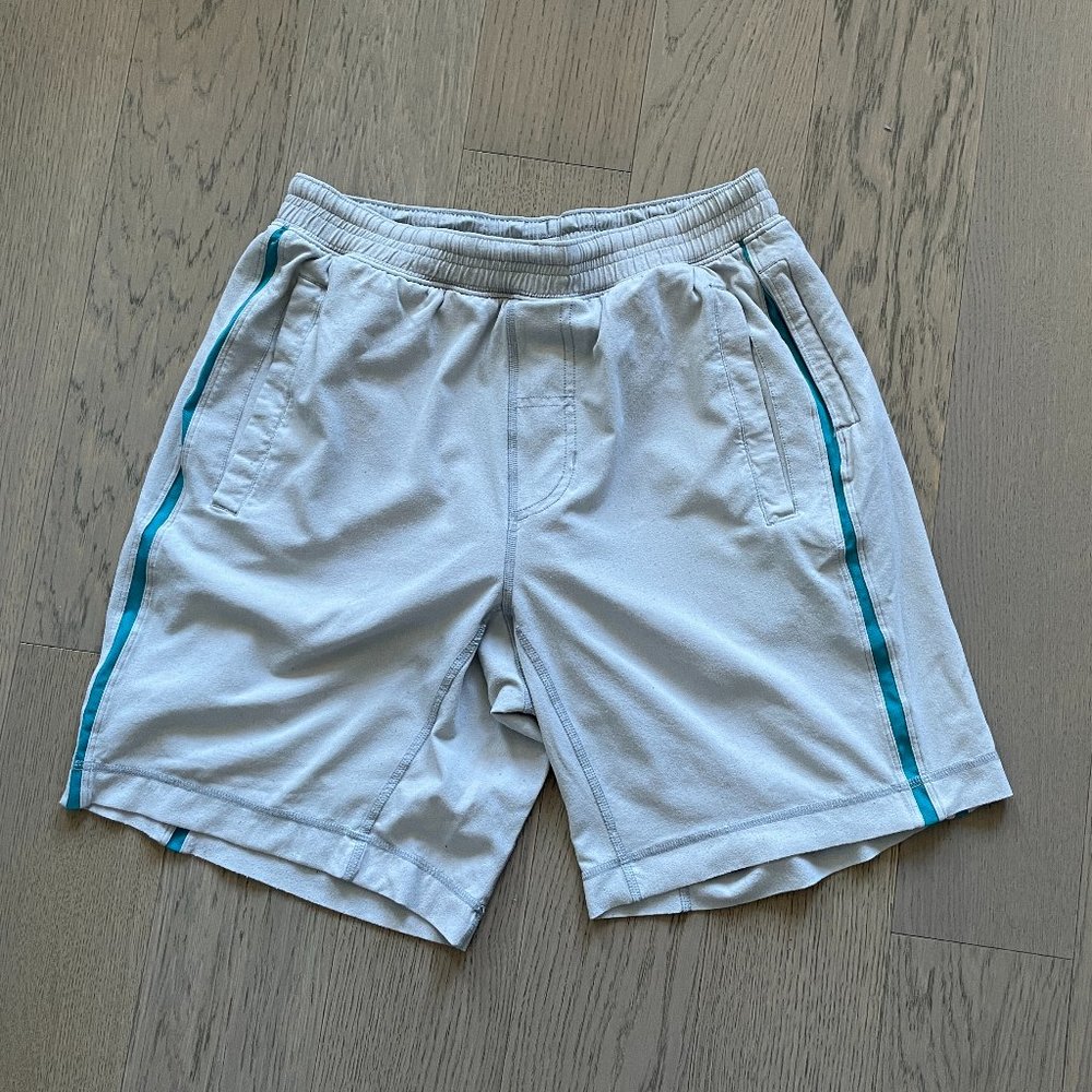 Men’s Lululemon Pace Breakers with Liner. Size Medium